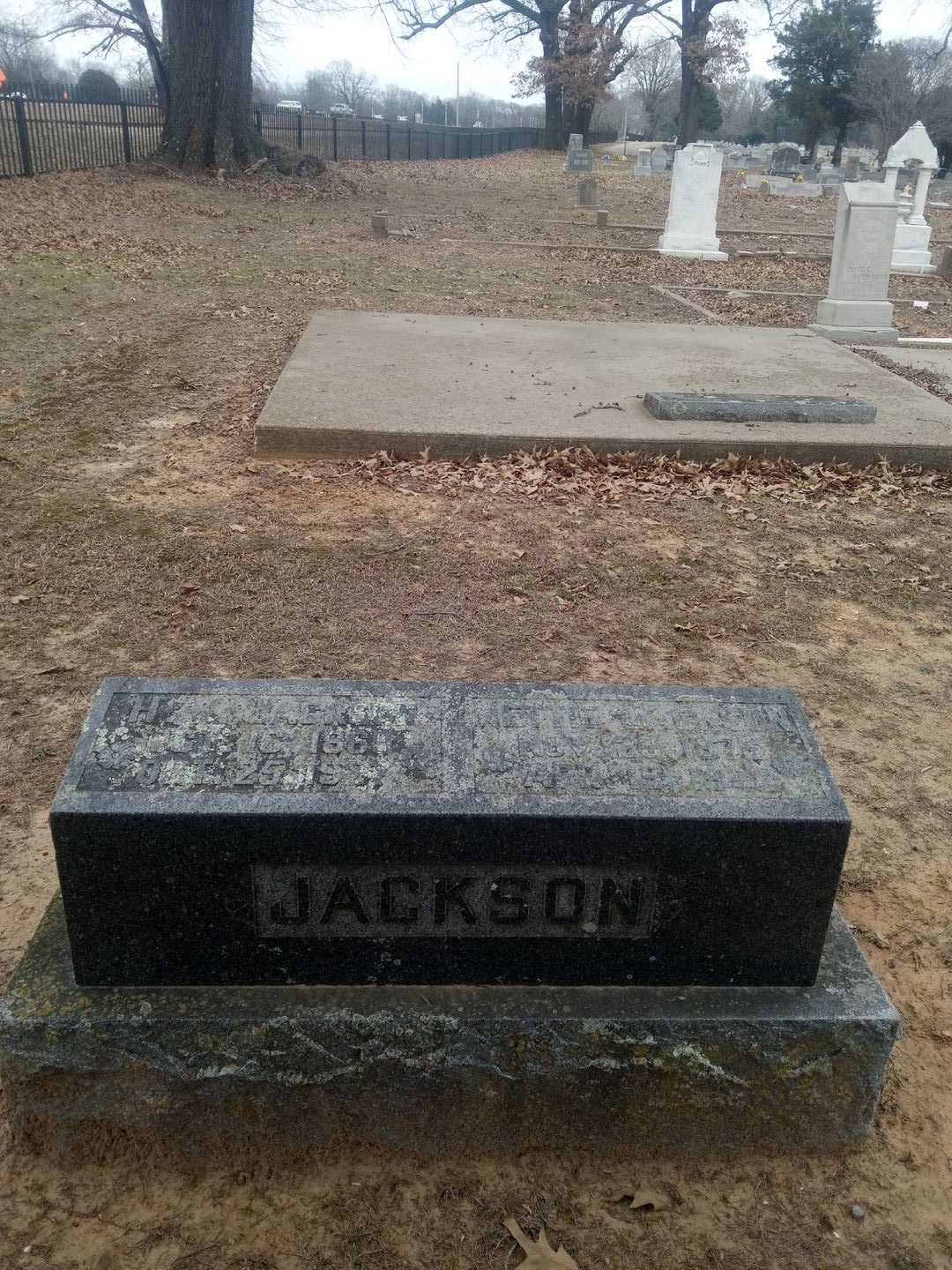 H. V. Jackson's grave. Photo 3
