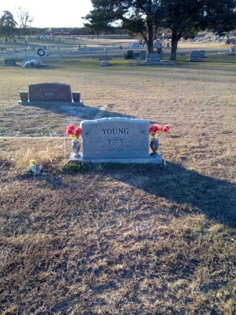 James Wesley Young's grave. Photo 2
