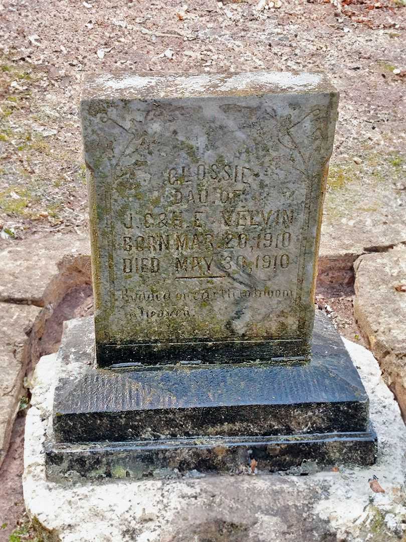 Clossie Velvin's grave. Photo 2