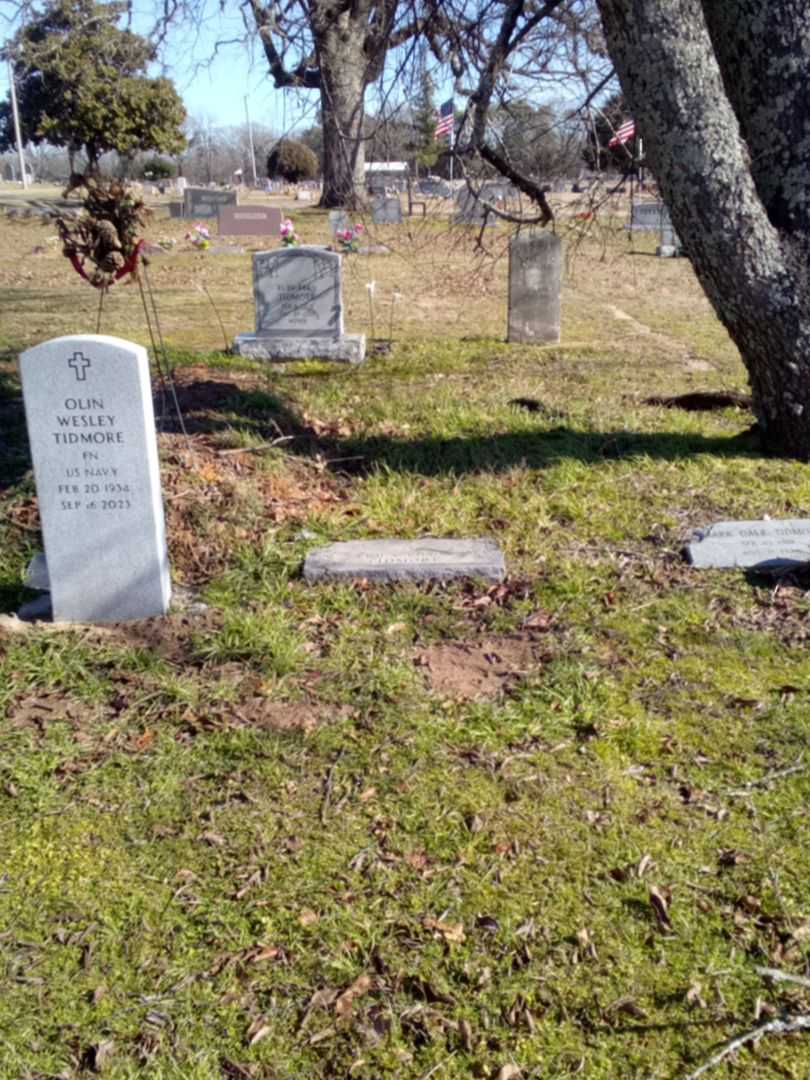 Viola Edson Tidmore's grave. Photo 2
