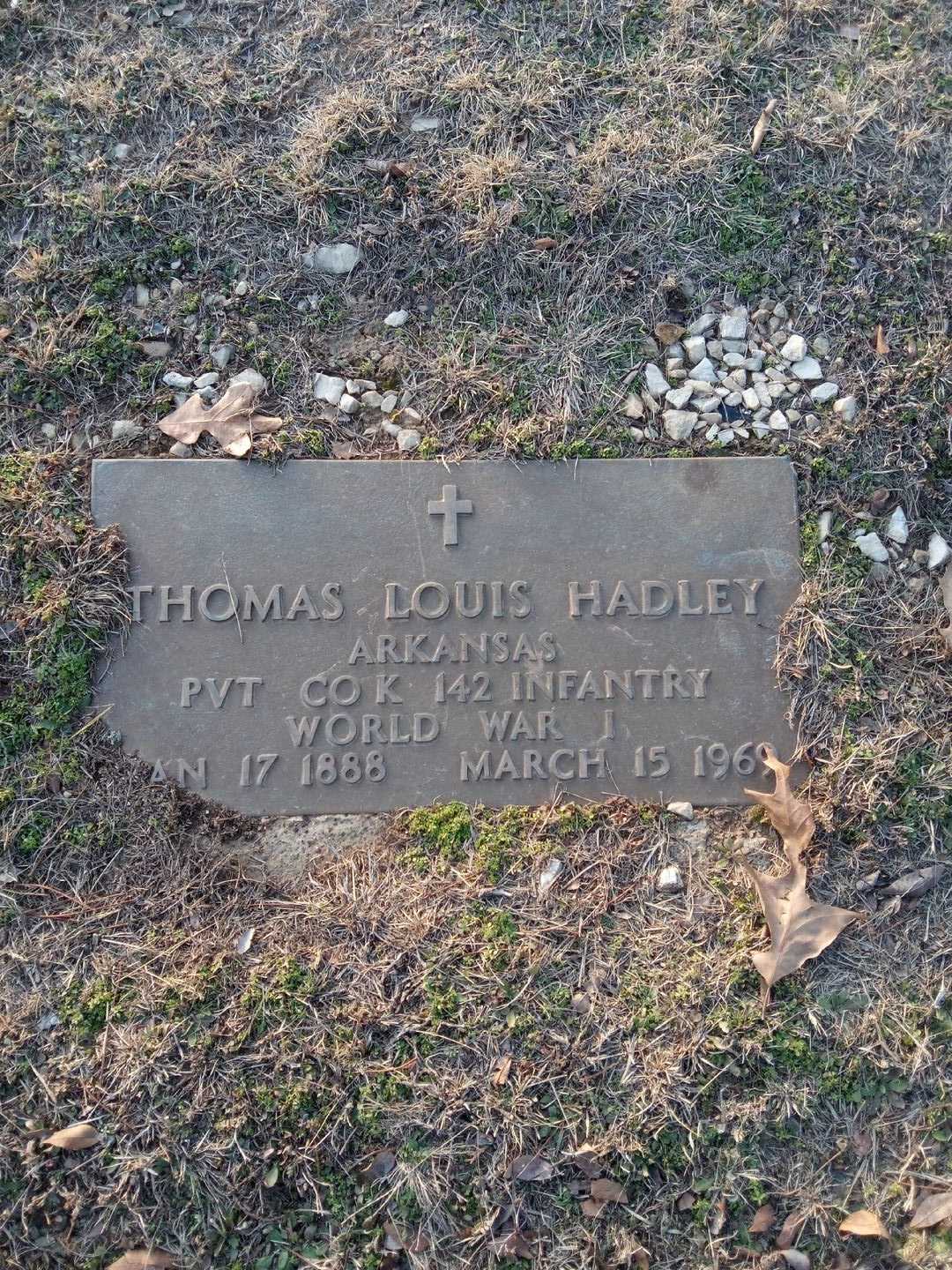Lewis Thomas "Louis" Hadley's grave. Photo 4
