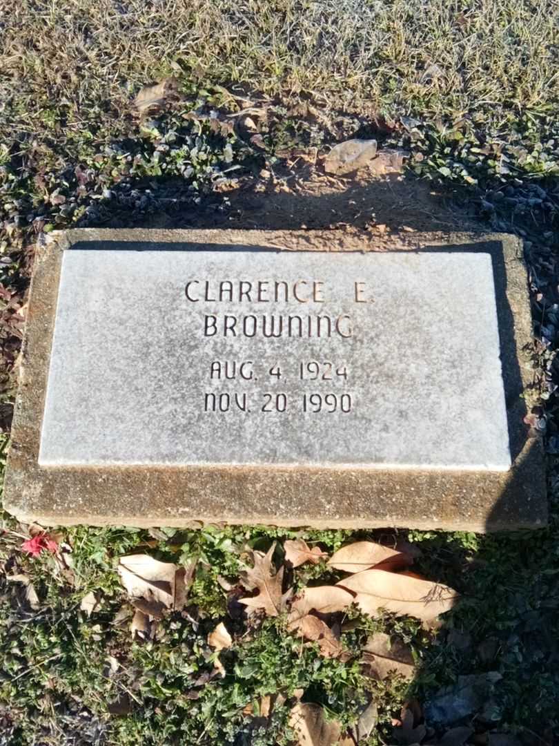 Clarence E. Browning's grave. Photo 3