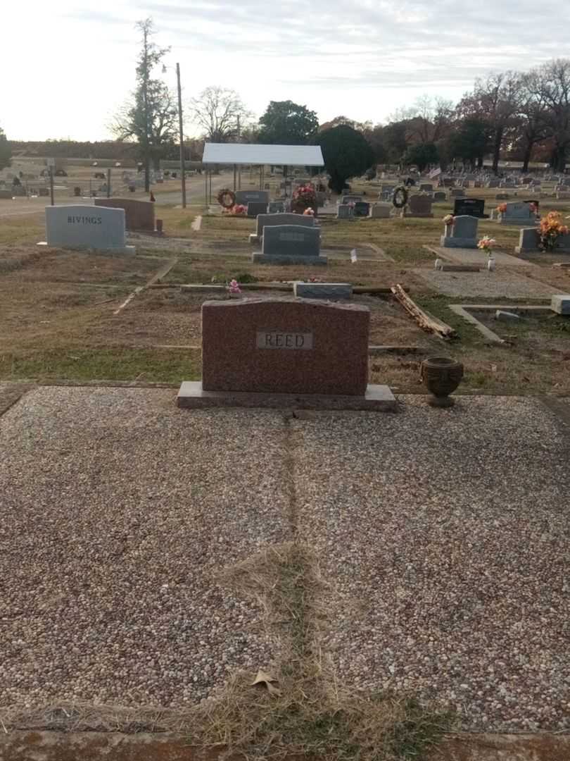 Benjamin P. Reed's grave. Photo 2