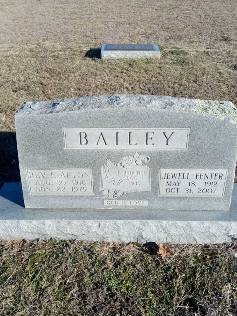 Reverend F. Afton Bailey's grave. Photo 1