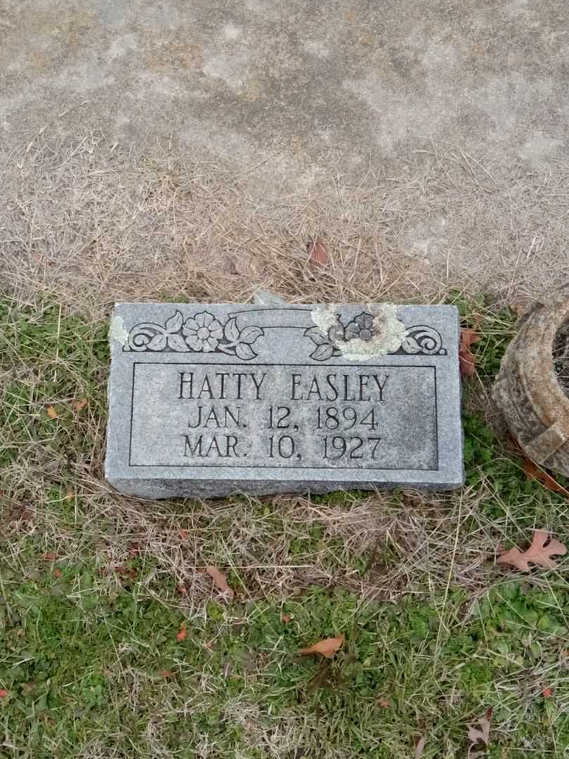 Hatty Easley's grave. Photo 1