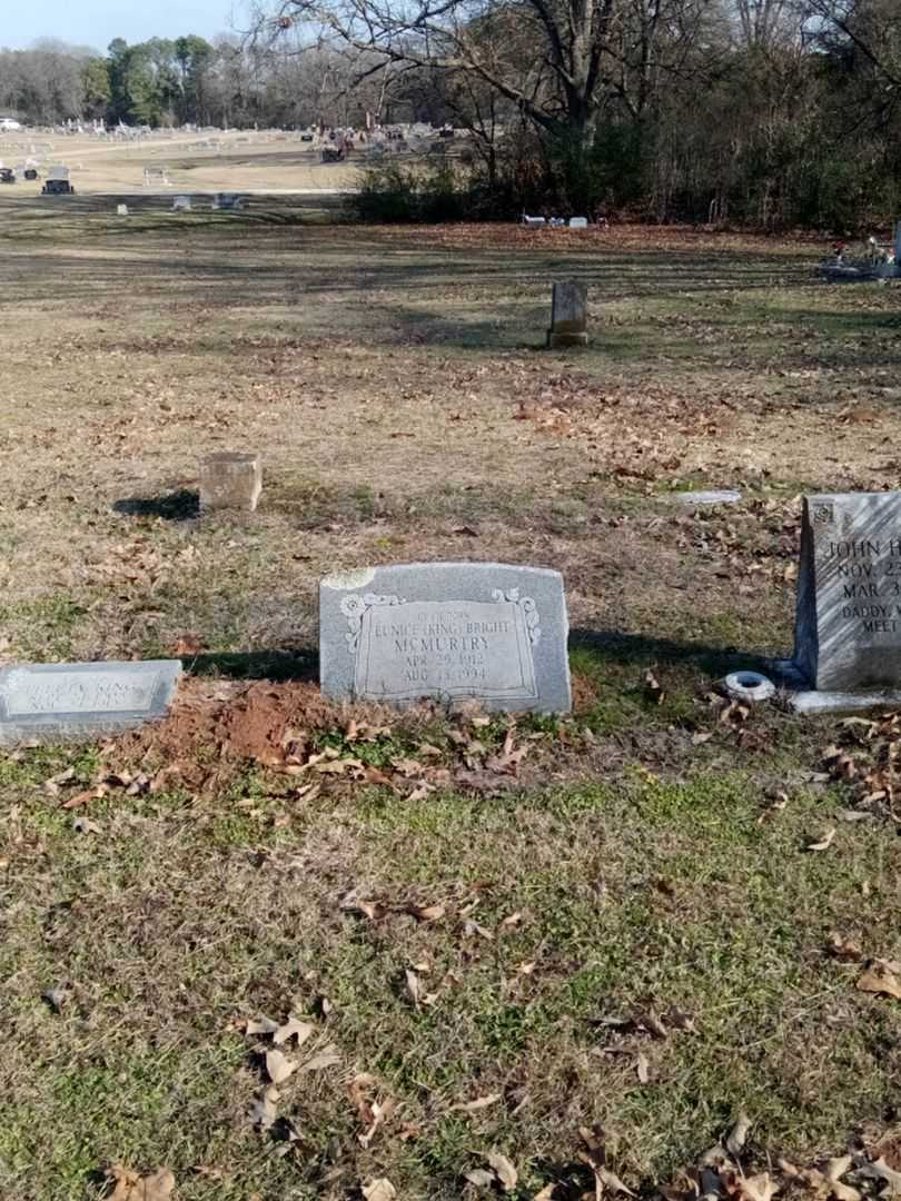 Eunice King Bright McMurtry's grave. Photo 2