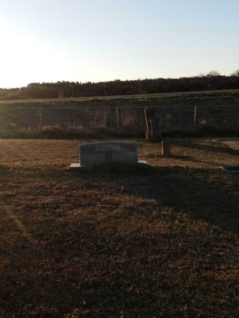 Lee Roy Allen's grave. Photo 2