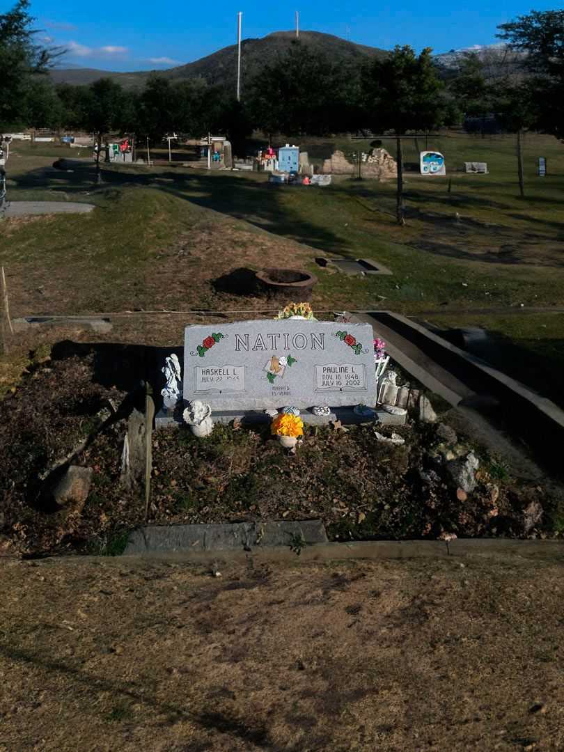 Pauline L. Nation's grave. Photo 2