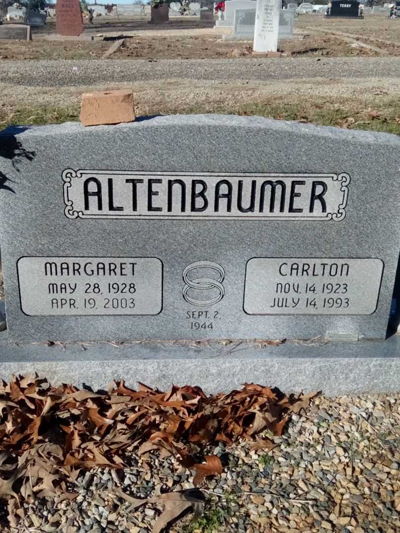 Clarence Carlton Altenbaumer's grave. Photo 1