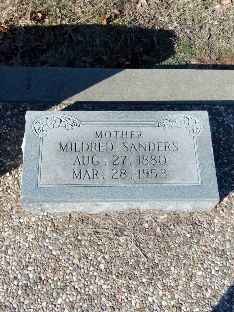Mildred Sanders's grave. Photo 3