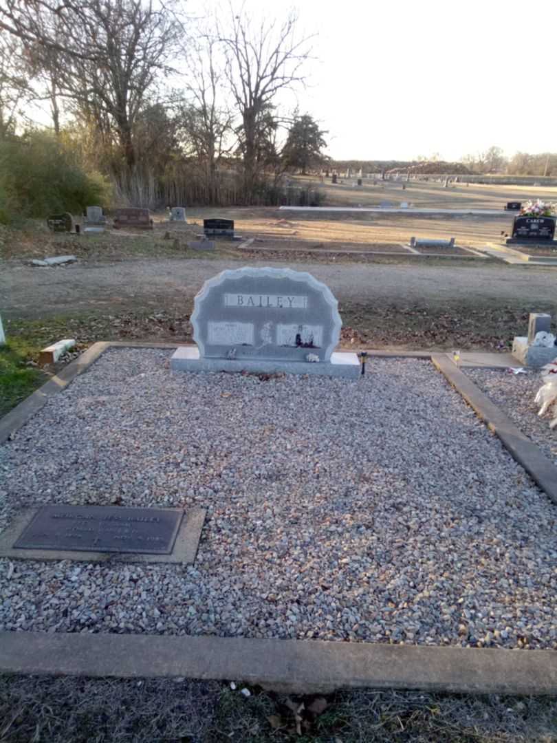Morgan Jess Bailey's grave. Photo 2
