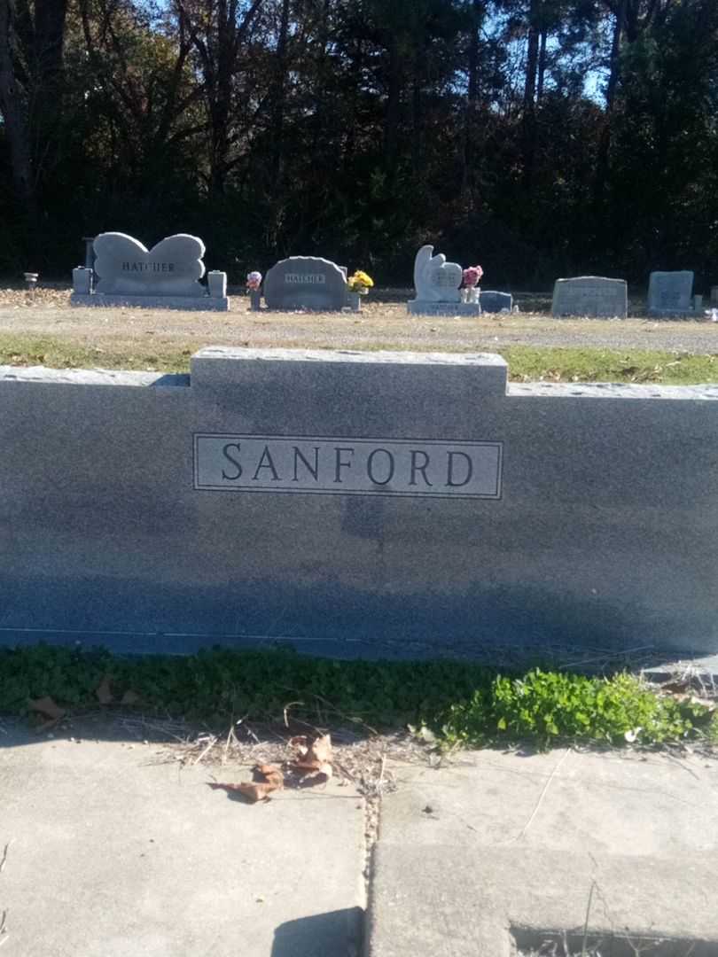 Glen Sanford's grave. Photo 3