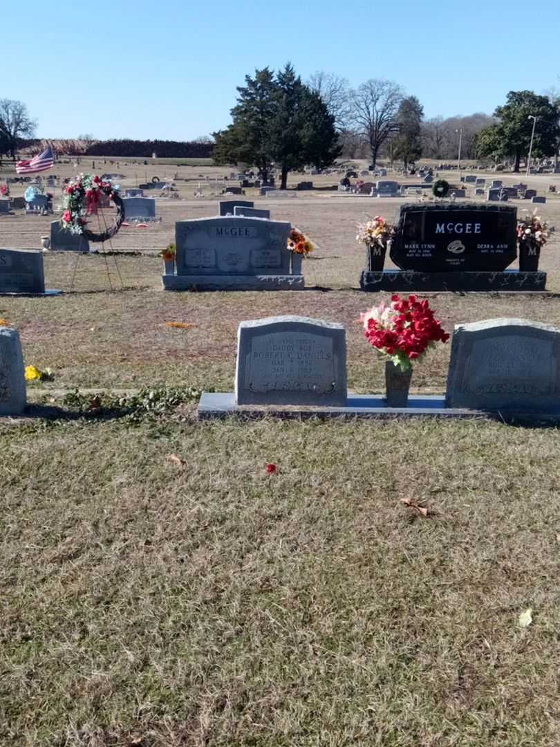 Robert C. "Bob" Daniels's grave. Photo 2