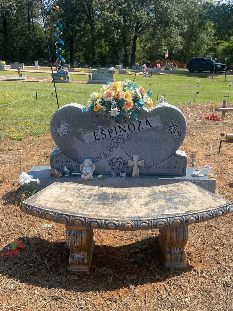 Lela Mae Espinoza's grave. Photo 2