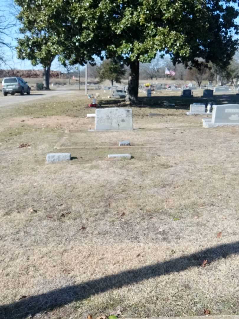 Billy Joe Tatum's grave. Photo 2
