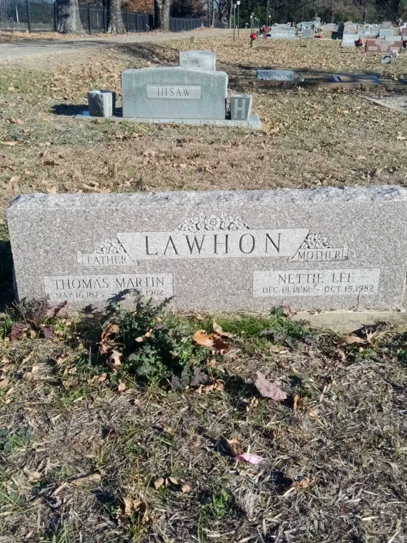 Nettie Lee Lawhon's grave. Photo 1