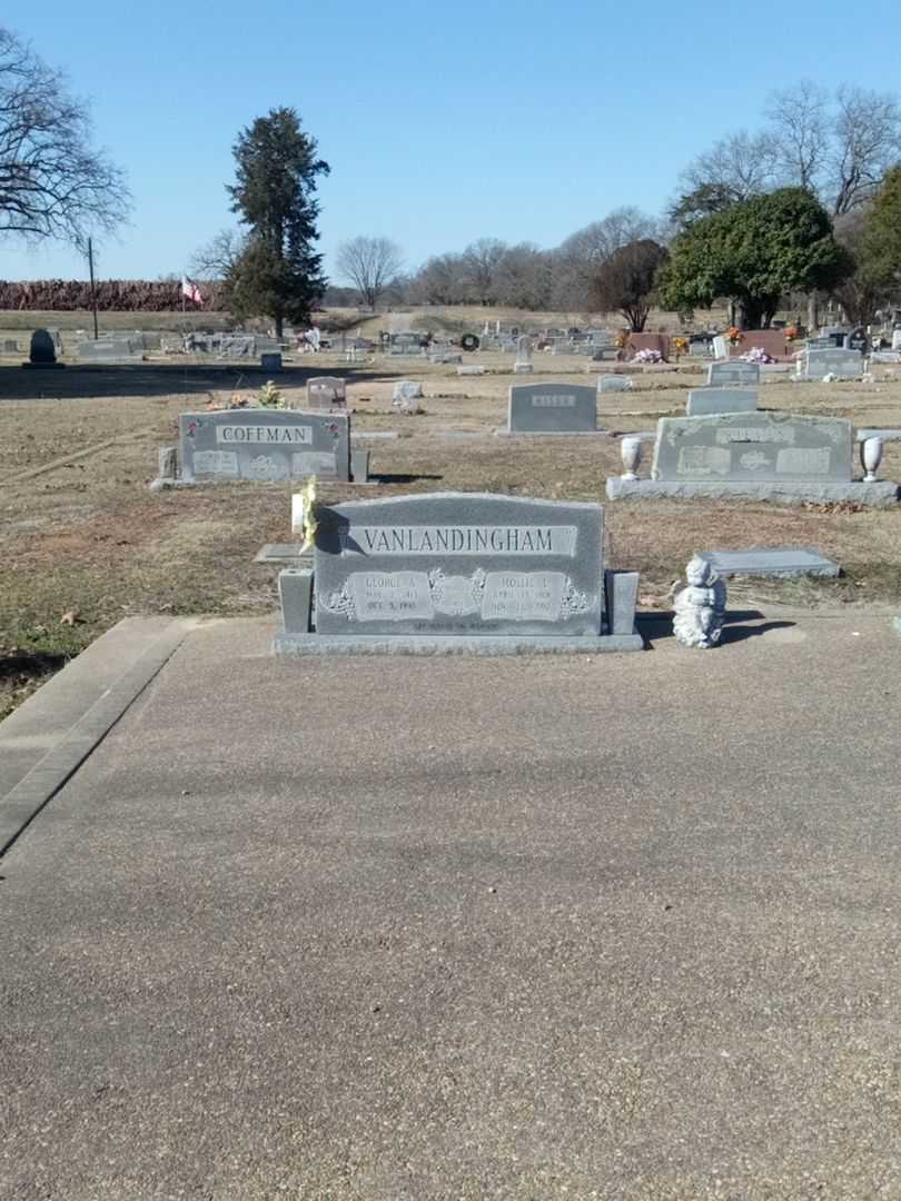 George A. Vanlandingham's grave. Photo 2