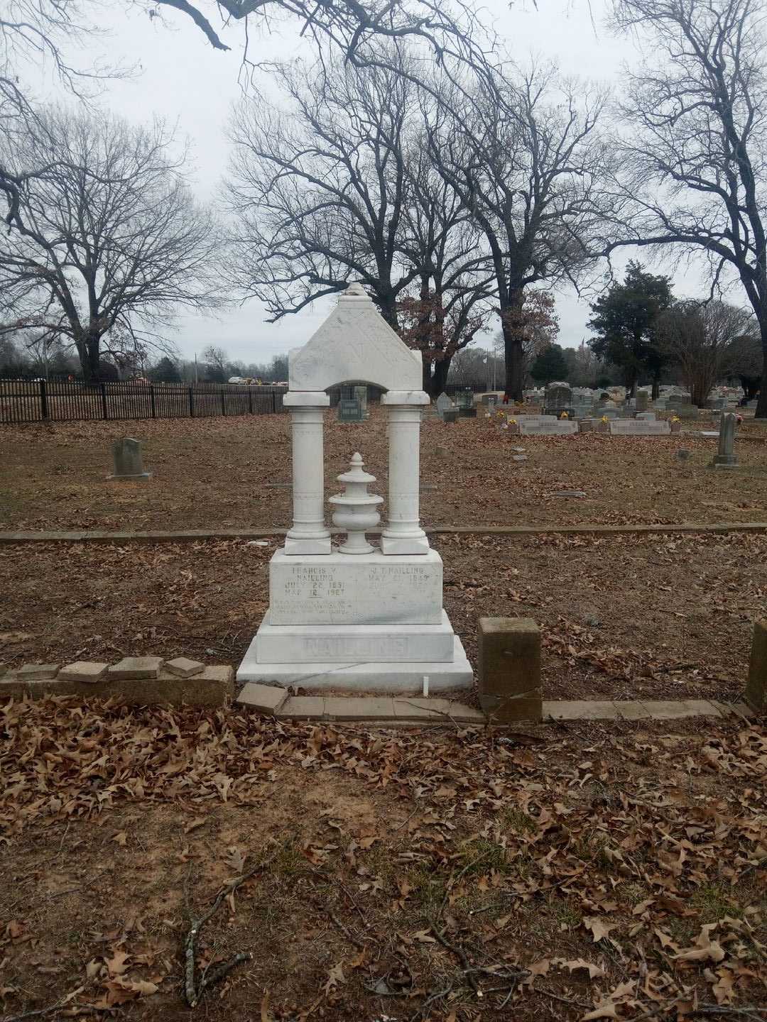 J. T. Nailling's grave. Photo 2