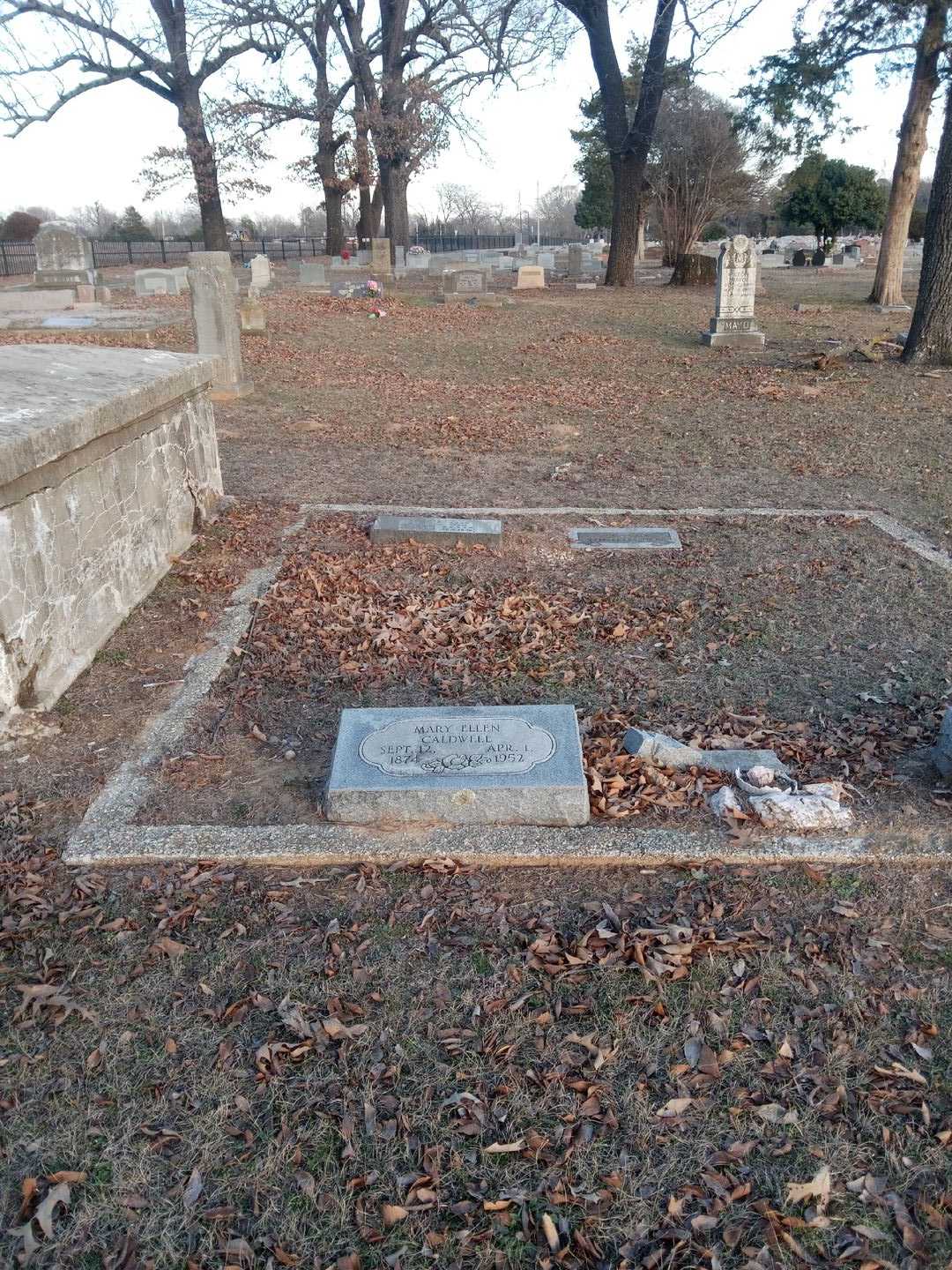 Mary Ellen Caldwell's grave. Photo 2