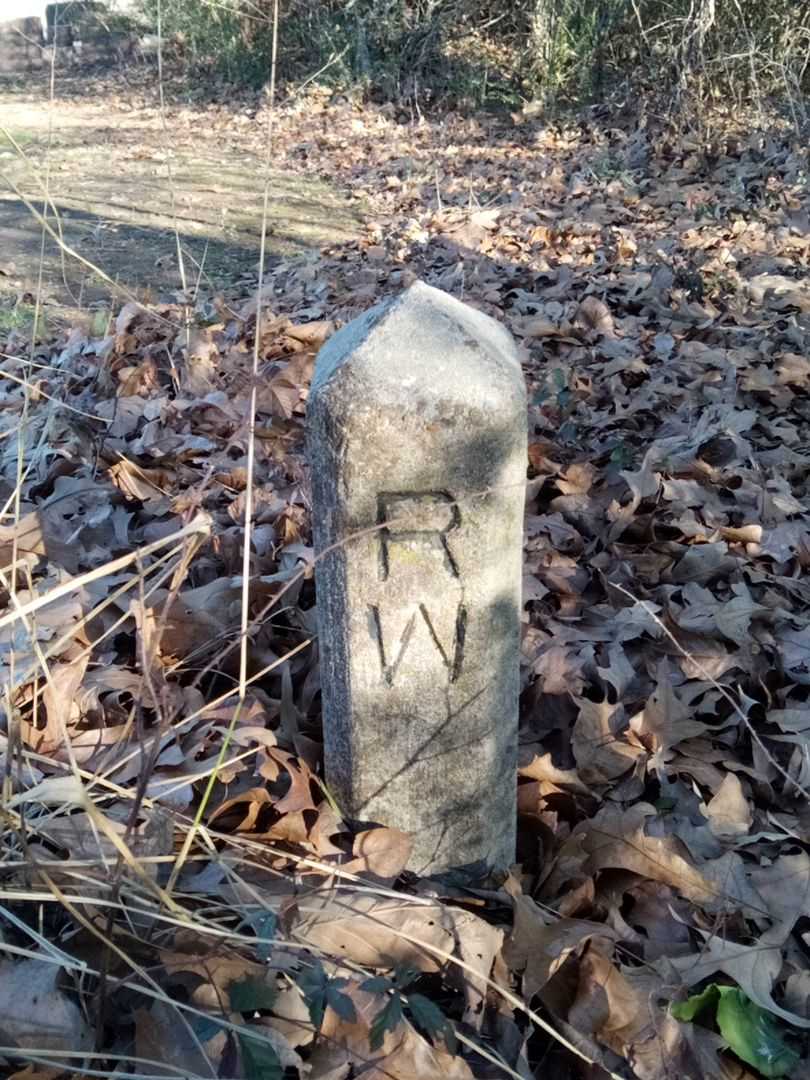 R. W.'s grave. Photo 1