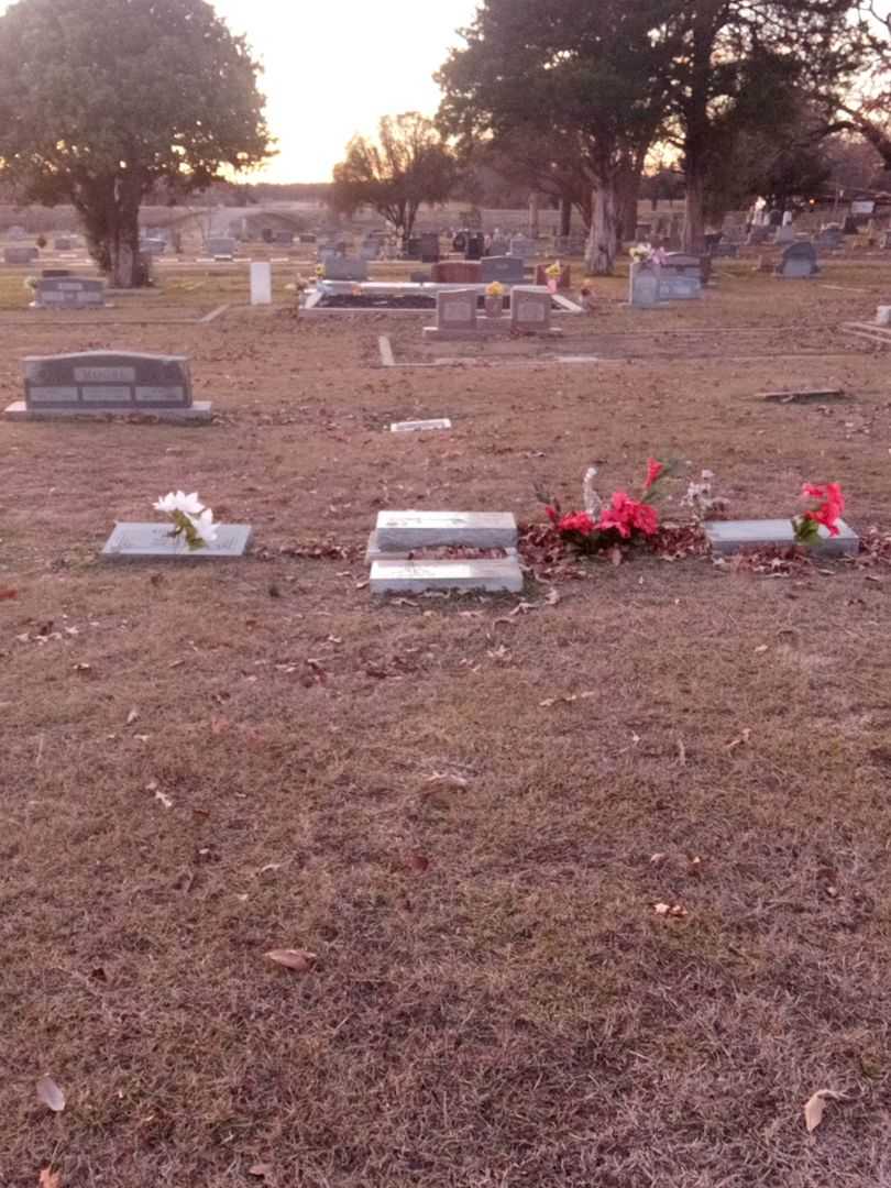 Charles Christopher Cain's grave. Photo 2
