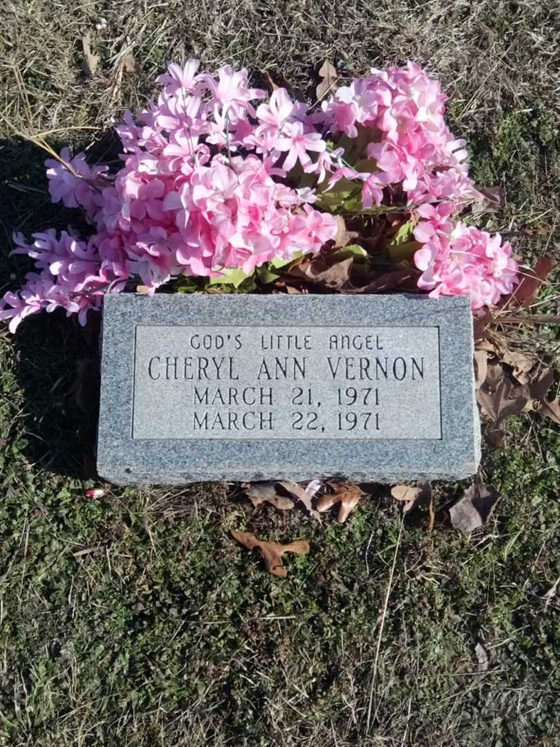 Cheryl Ann Vernon's grave. Photo 1