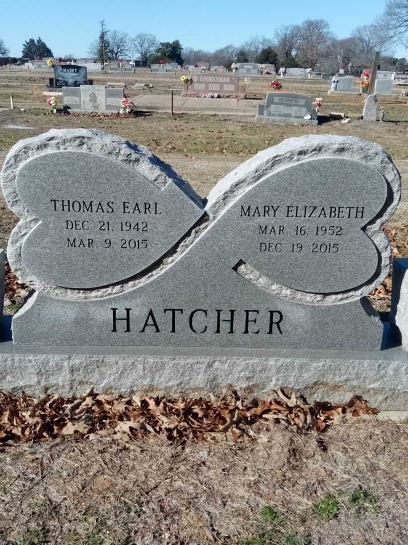 Mary Elizabeth Hatcher's grave. Photo 1