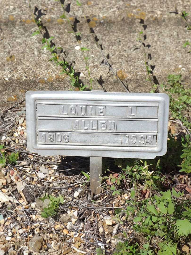 Louie L. Allen's grave. Photo 3