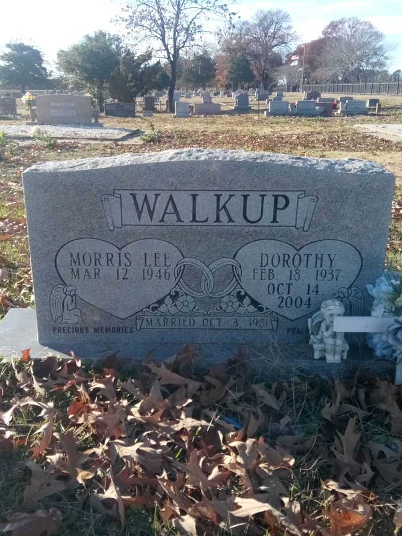 Morris Lee Walkup's grave. Photo 1