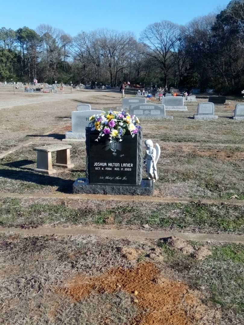 Joshua Hilton Lanier's grave. Photo 1