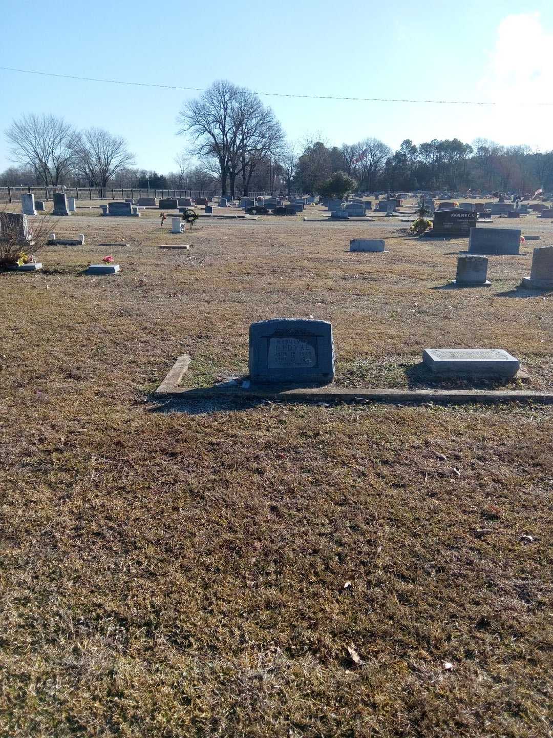 Harvey A. Updyke's grave. Photo 2
