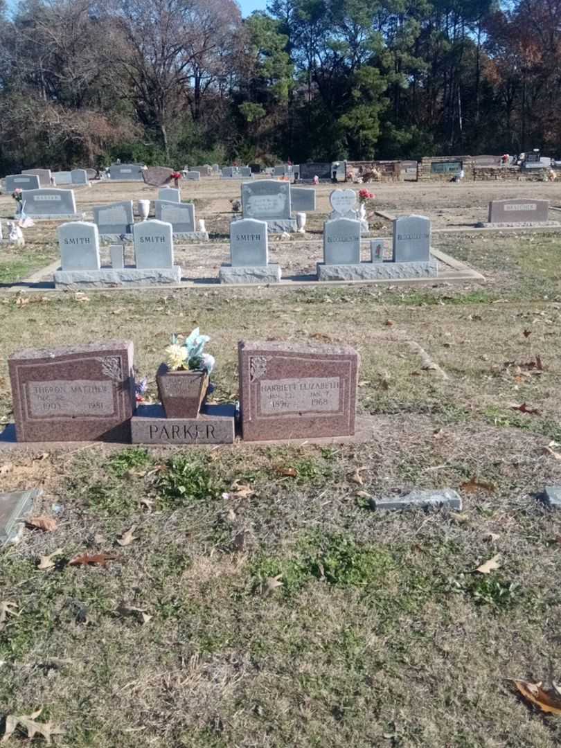Harriett Elizabeth Parker's grave. Photo 2