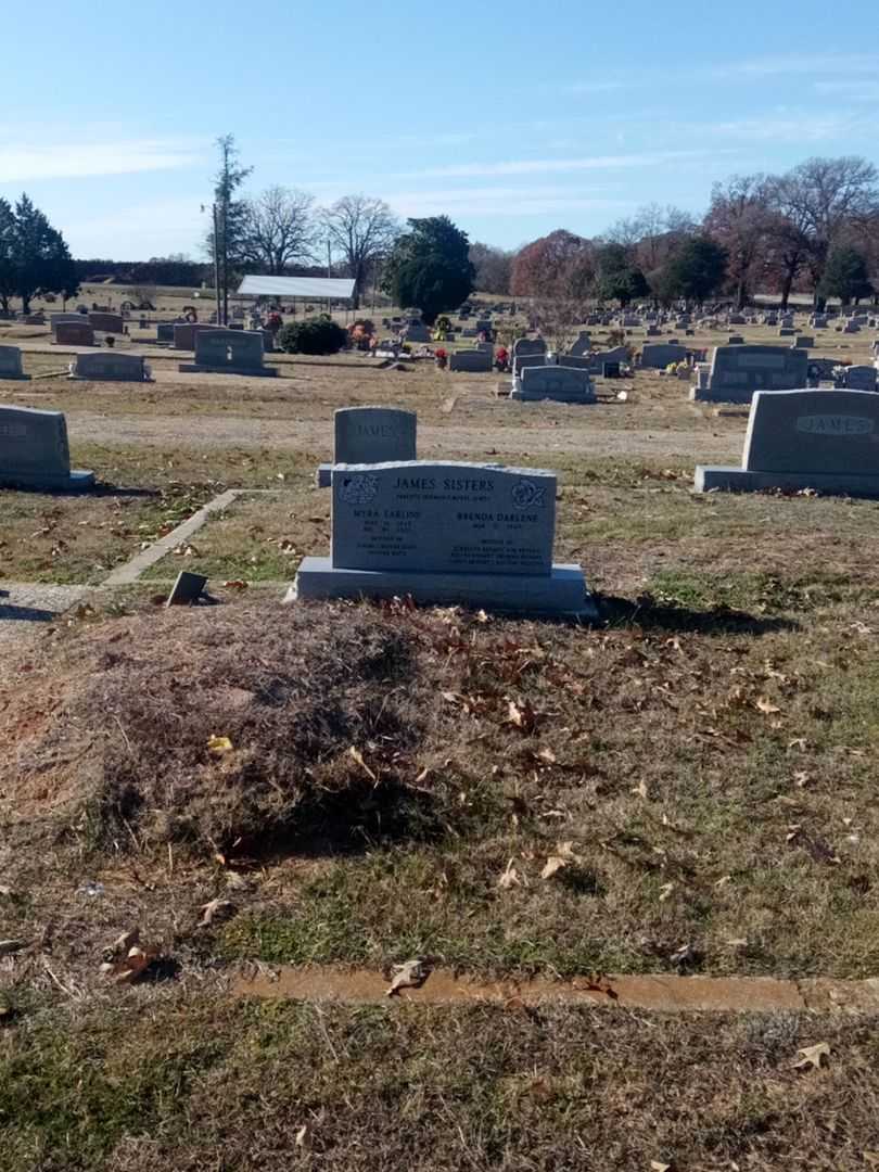 Myra Earline James's grave. Photo 5