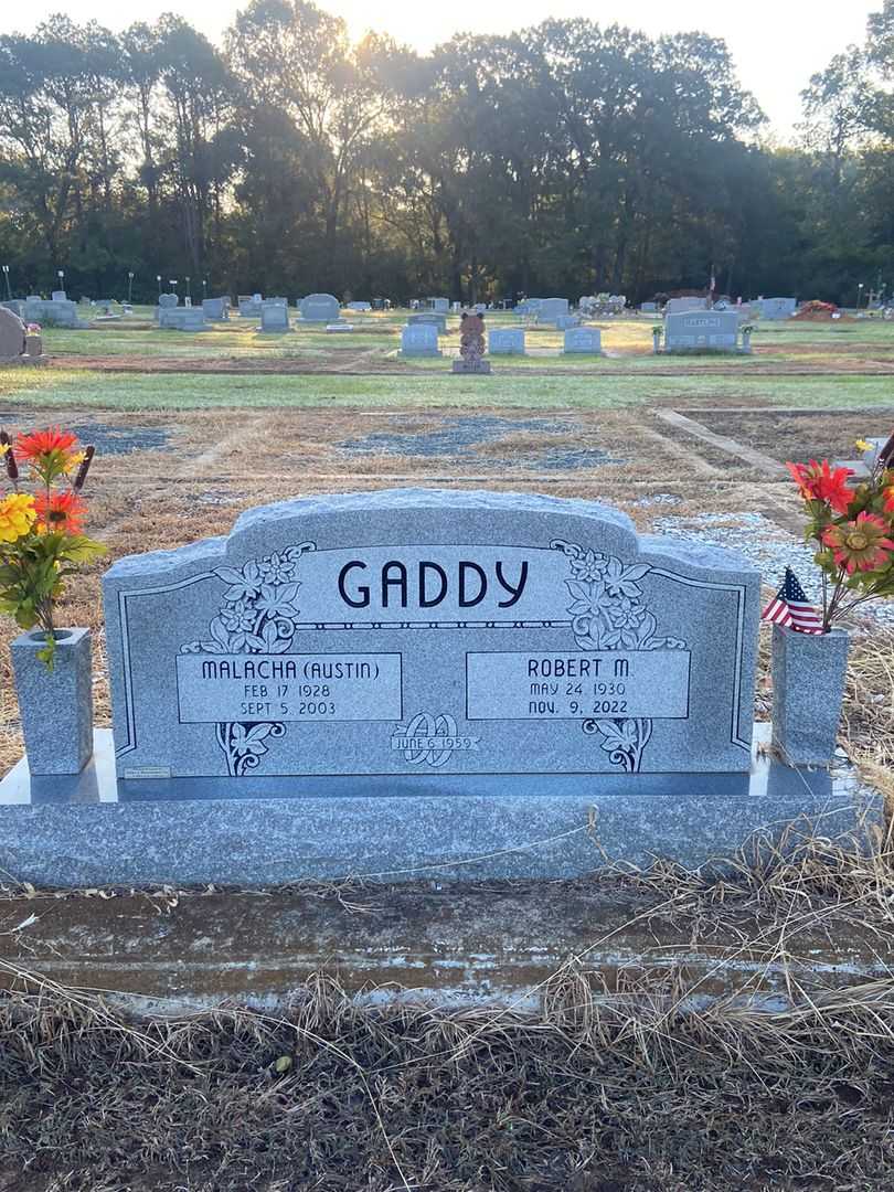 Robert M. Gaddy's grave. Photo 2