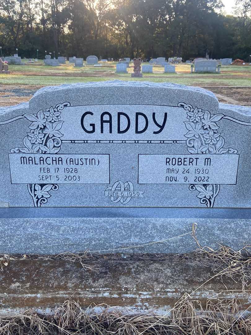 Robert M. Gaddy's grave. Photo 1