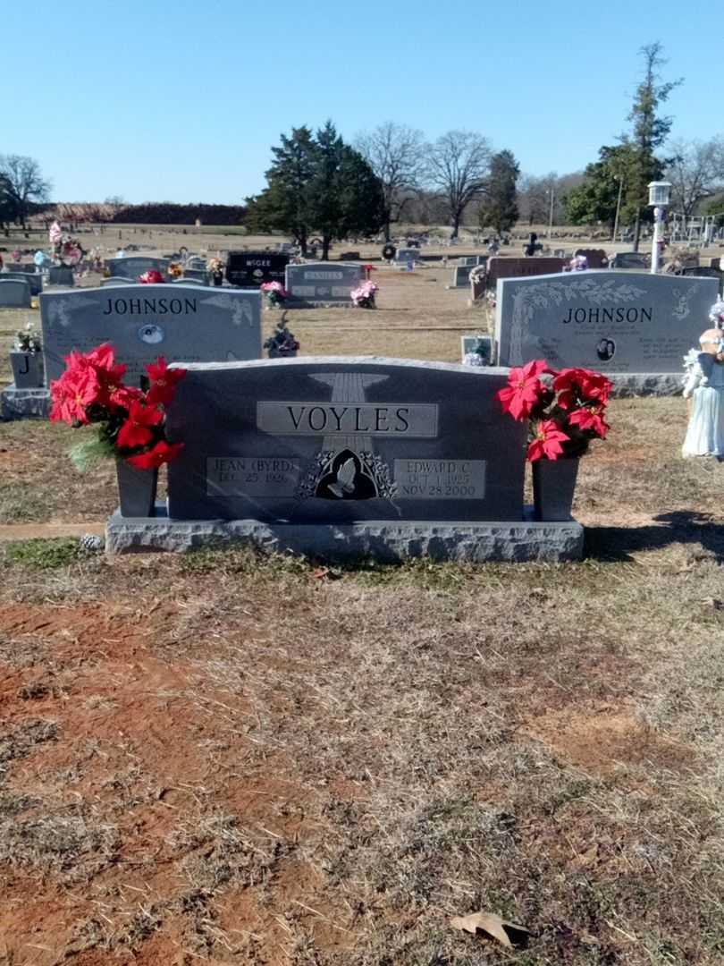Edward Cecil Voyles's grave. Photo 2