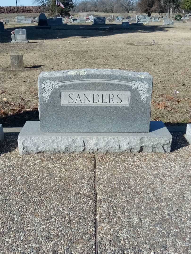 James H. Sanders's grave. Photo 1