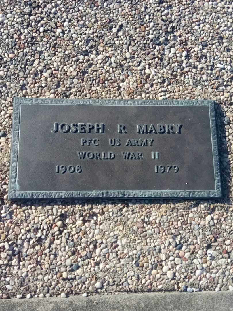 Raymond Joseph Mabry's grave. Photo 4