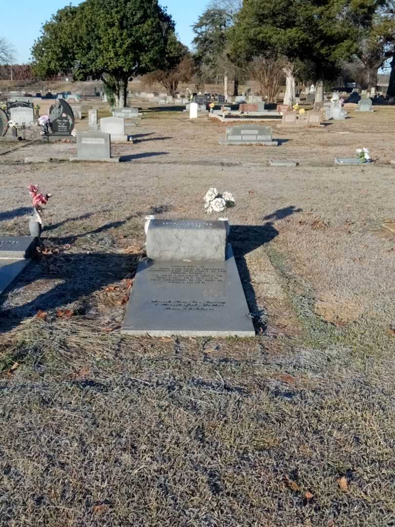 Edna L. Gardner's grave. Photo 2
